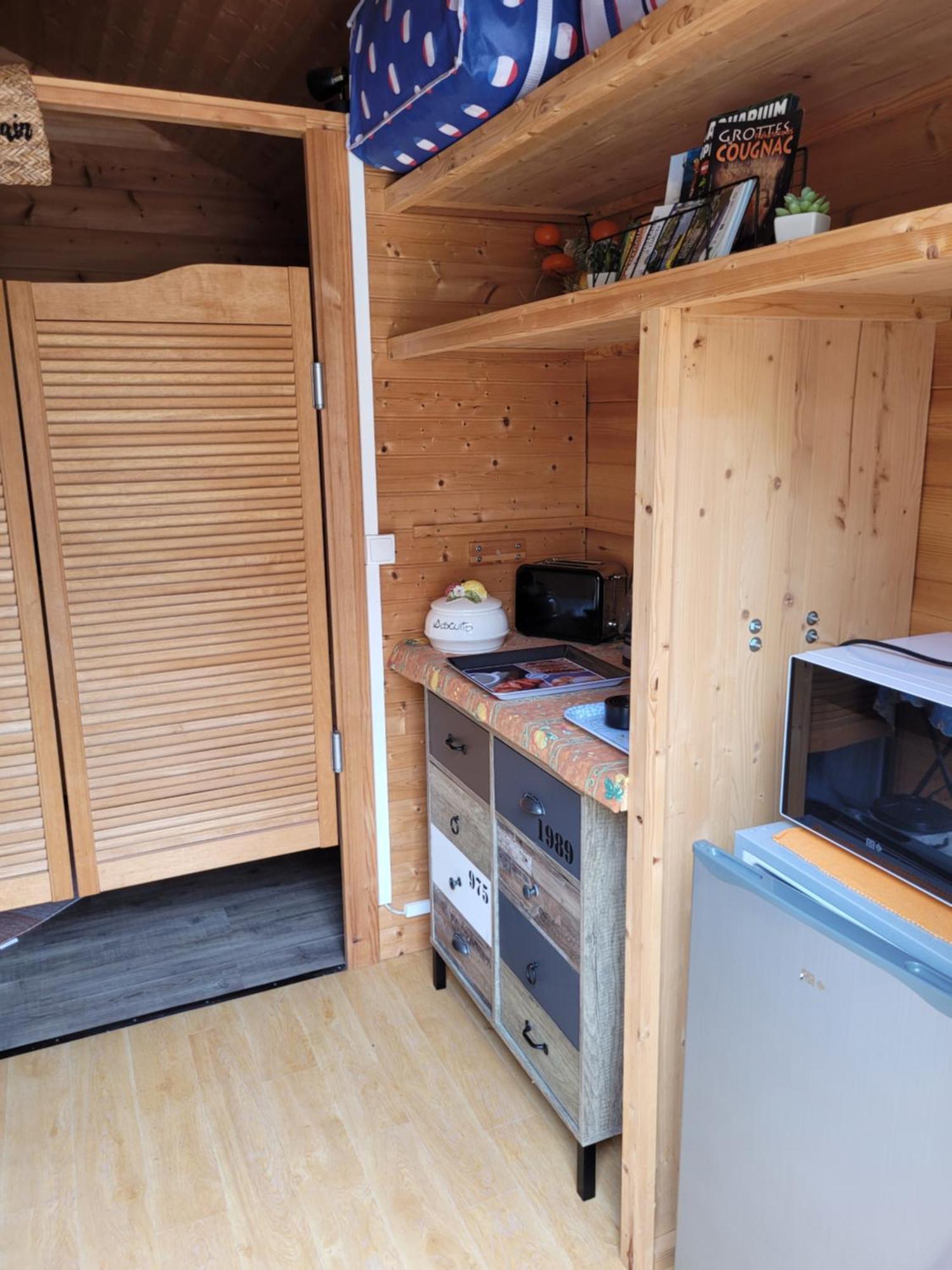 Au Petit Chalet Gigouzac Eksteriør bilde