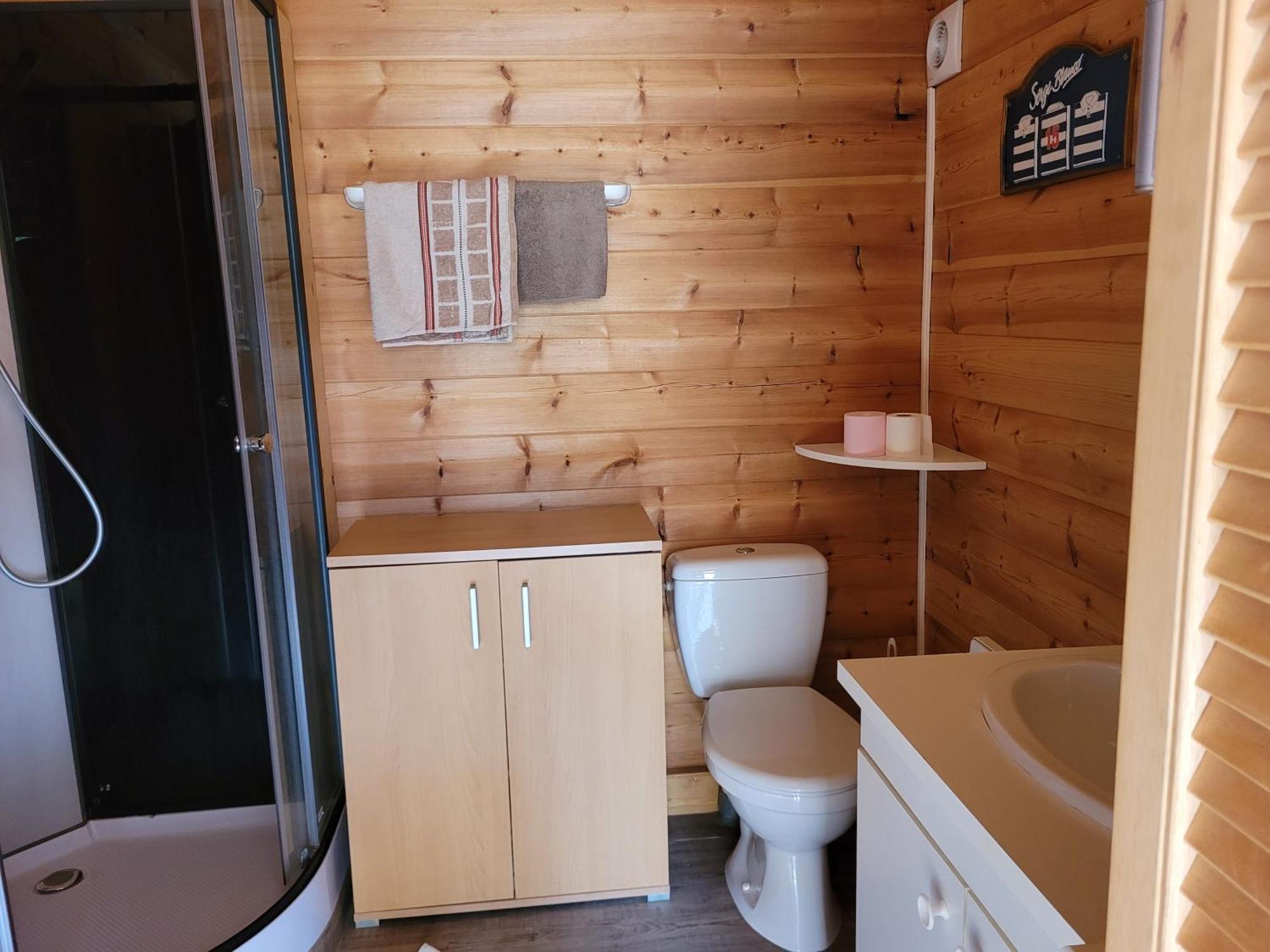 Au Petit Chalet Gigouzac Eksteriør bilde